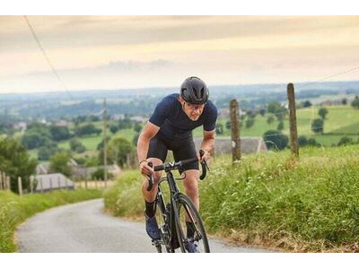 Lazer Vento KinetiCore Helmet, Matt Black click to zoom image